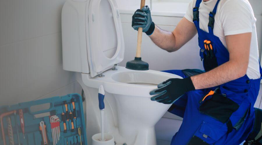 Professional expert plumbing services in Hosford, FL